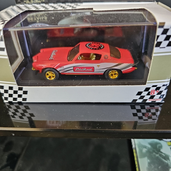 M2 chase car 1970 chevrolet camaro z28 rs - Picture 2 of 3